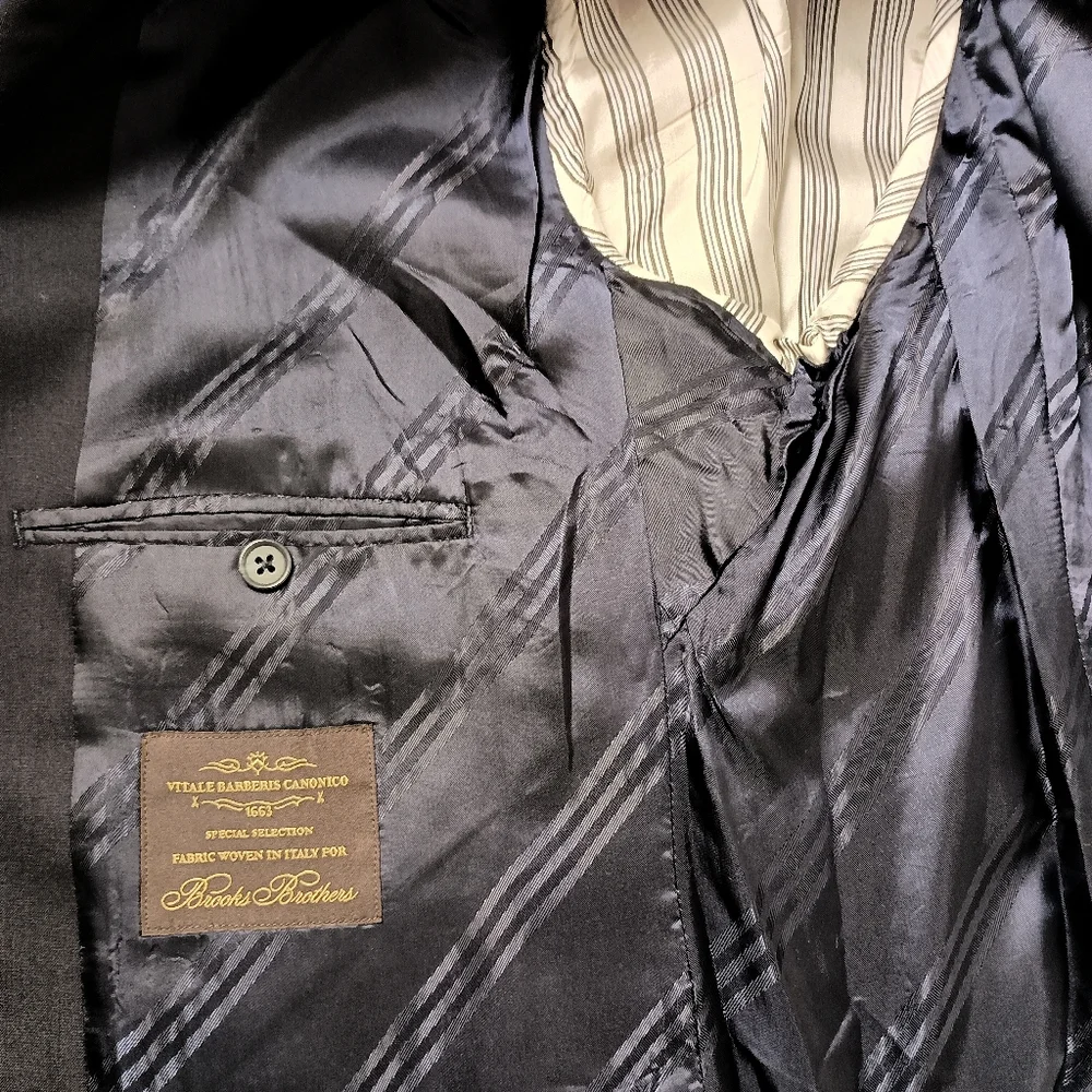 Brooks Brothers Madison Fit Black 100% Wool Blazer 48L‎ Gold Buttons Italy